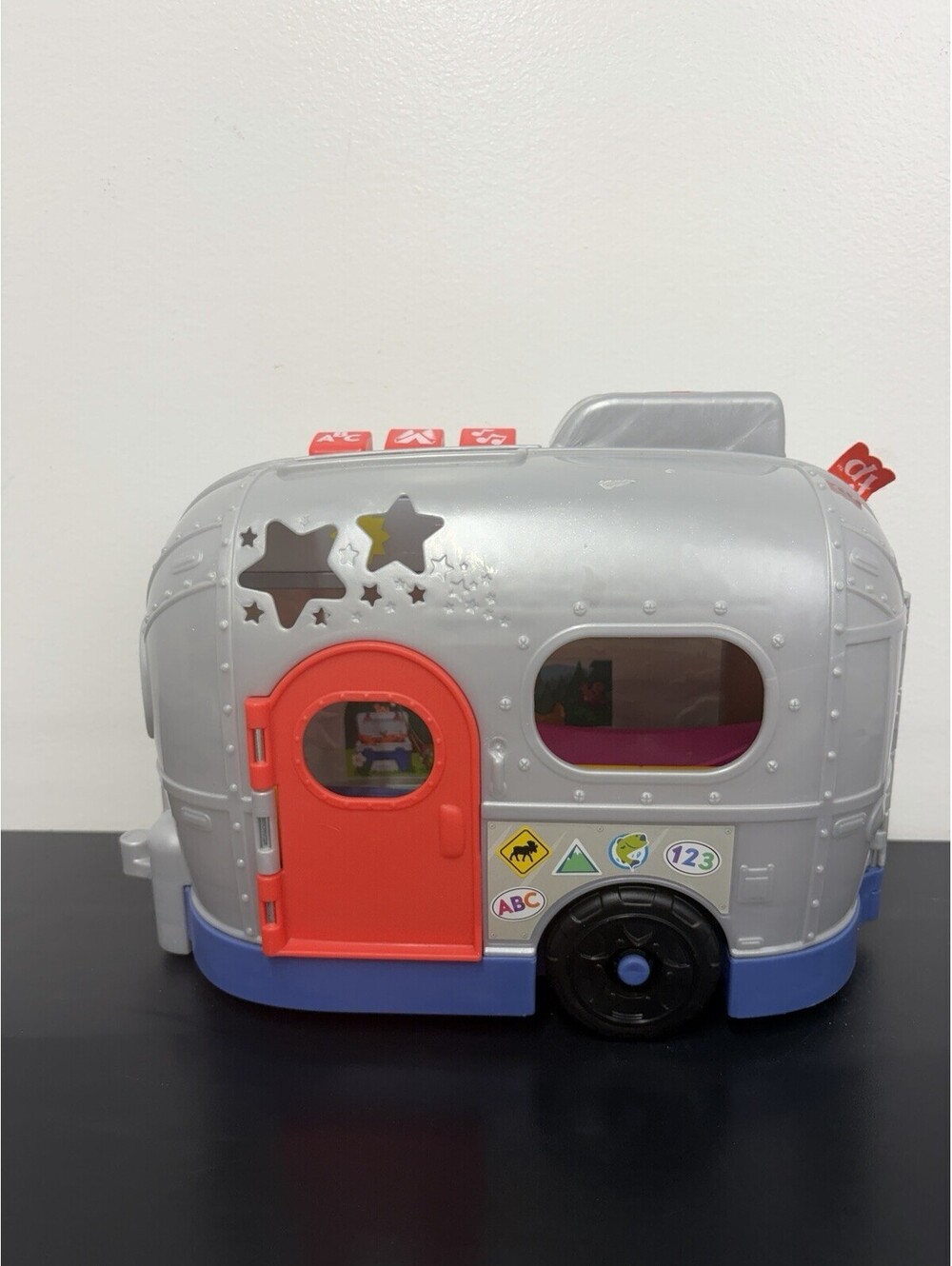 Fisher Price Little People Light-Up Learning Camper - Songs, Sounds, Phrases